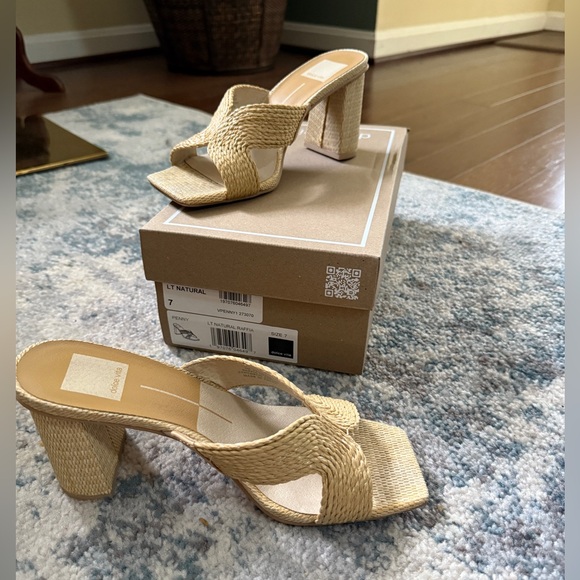 Dolce Vita Cream Woven Heeled Mules - Picture 3 of 9